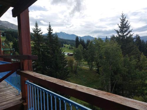 Photo de la galerie de l'établissement Studio 4 personnes à Arc 1800, balcon, animaux admis, parking payant - FR-1-411-306, à Arc 1800