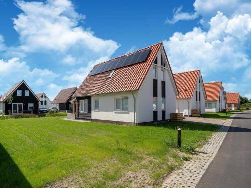 Modern Holiday Home in Scherpenisse with Garden
