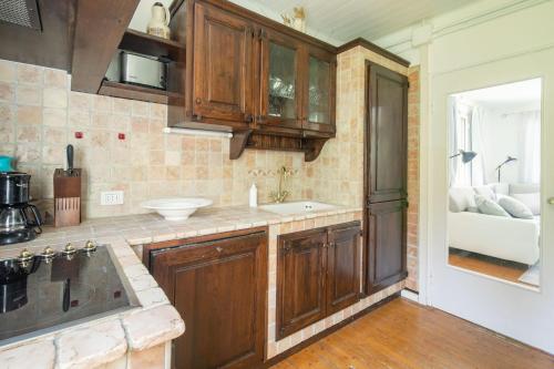 Η κουζίνα ή μικρή κουζίνα στο Casina delle Fate by VacaVilla