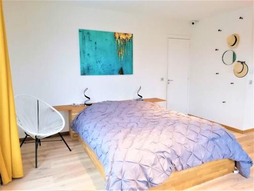 Posteľ alebo postele v izbe v ubytovaní Villa Solaris, proche plages et centre St Aygulf