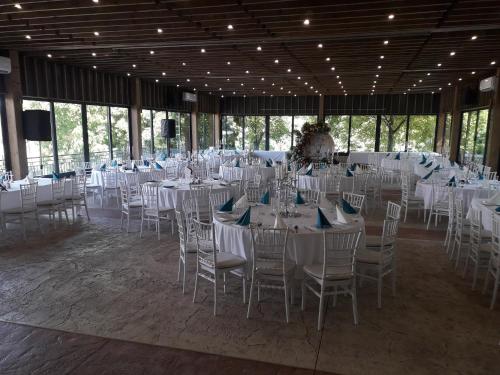 Εστιατόριο ή άλλο μέρος για φαγητό στο Hotel Marina Agreena