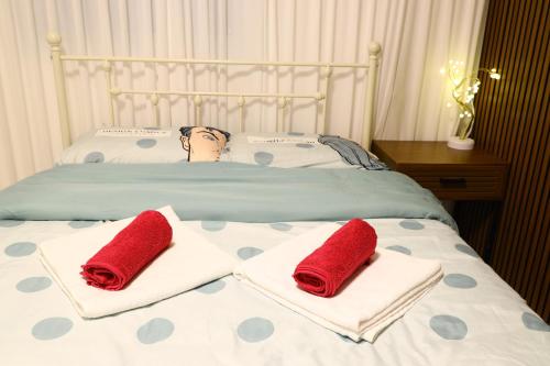 Cama o camas de una habitación en דירת אירוח vip רק 5 דקות נסיעה מהים חלום של מקום