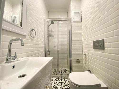 Koupelna v ubytování Cosy mini flat in Fatih