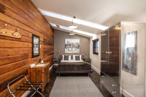 Ein Bett oder Betten in einem Zimmer der Unterkunft The Factory Luxury Accomodation