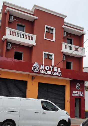 Hotel Madrugadaに飾ってある許可証、賞状、看板またはその他の書類