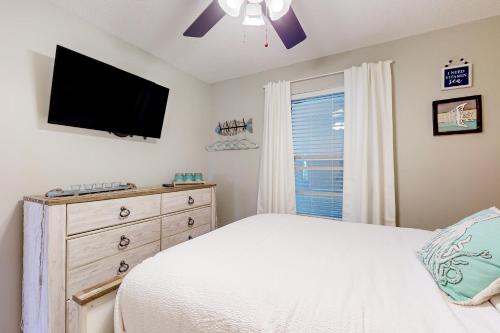 Poolside Villas 303 photo 7