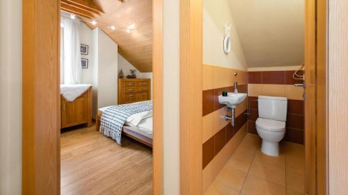 A bathroom at Vila Studienka