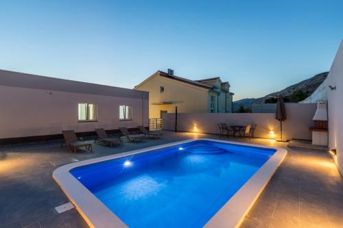 Family friendly house with a swimming pool Podstrana, Split - 21718