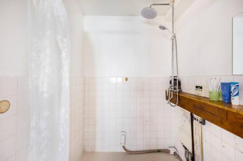 Bilik mandi di TOKYO/3min walk near sta/UENO PARK/Wi-Fi#401