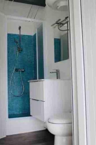 Photo de la galerie de l'établissement Studio carnon climatisé à 5min à pied de la plage, à Mauguio