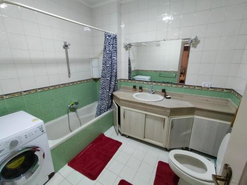 Ванная комната в شقة مستوى فندقى شارع انور المفتى 113 للعائلات فقط