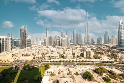 Gallery image of Magnificent - Damac Distinction Downtown in Dubai