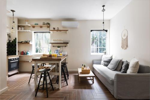 Radiant 2BR Apt 5 Min Walk from Beach in Tel Aviv with Shelter by Sea N' Rent