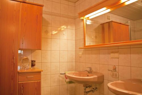 Kúpeľňa v ubytovaní Schrunerhof