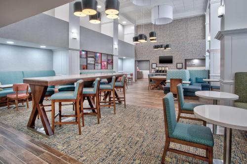 Posezení v ubytování Hampton Inn & Suites Lady Lake/The Villages