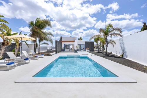 Villa Julia by Villalia