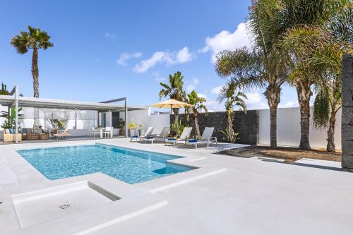 Villa Julia by Villalia