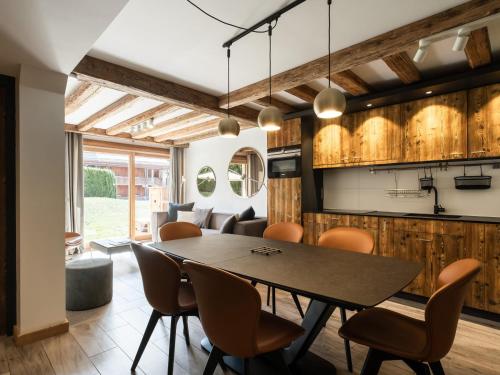 **Appartement cosy avec garage, au cœur de La Clusaz, proche pistes et commerces** - FR-1-304-190