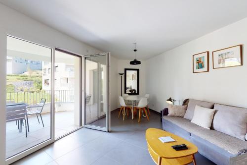 Le Trésum a few steps from the lake parking