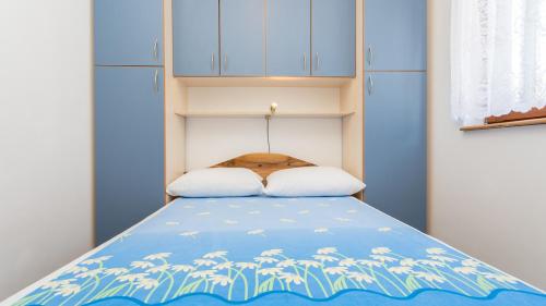 Ένα ή περισσότερα κρεβάτια σε δωμάτιο στο Apartment Branko