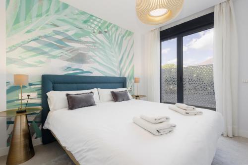 Luxurious 2 bedroom apartment close to the beach in Estepona
