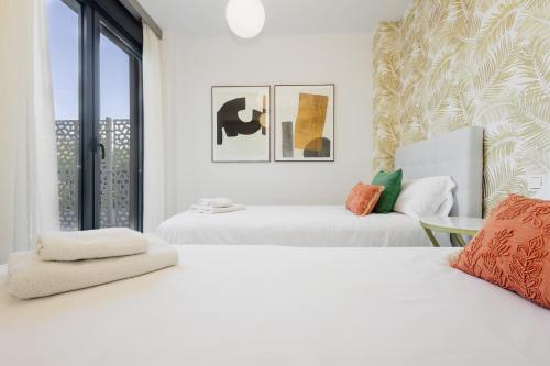 Luxurious 2 bedroom apartment close to the beach in Estepona