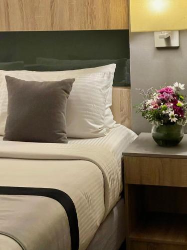 Gallery image of Laten Suites Prince Sultan in Jeddah