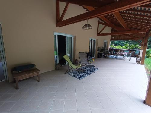 Patio nebo venkovní prostory v ubytování Chambre calme sur terrasse - proche Canal Nantes à Brest