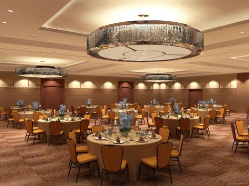 Restoran atau tempat lain untuk makan di DoubleTree by Hilton Chicago - Arlington Heights