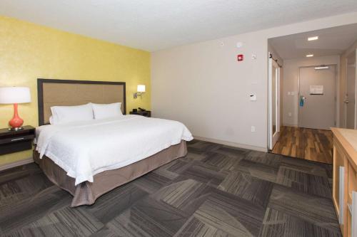 Postel nebo postele na pokoji v ubytování Hampton Inn - Palatka