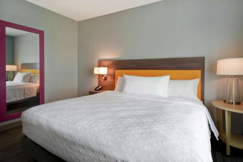 Кровать или кровати в номере Home2 Suites By Hilton Shreveport