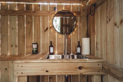 Gambar di galeri bagi The Green Glamping Getaway di Rockbridge