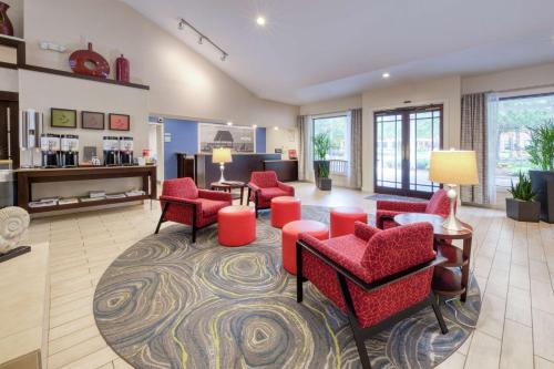 Posezení v ubytování Hampton Inn & Suites Wilmington/Wrightsville Beach