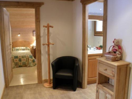 Photo de la galerie de l'établissement Charmant appartement 2 chambres avec Wi-Fi et parking privé - FR-1-671-119, aux Gets