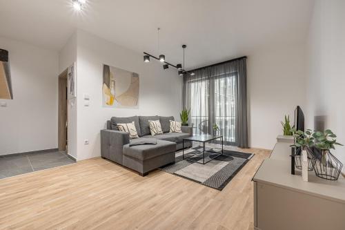 Χώρος καθιστικού στο Condo With Balcony @ Downtown Budapest