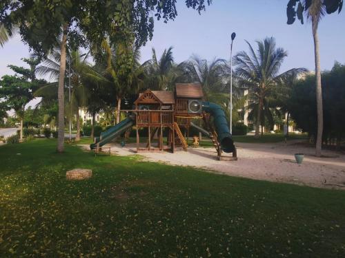 Kawasan permainan kanak-kanak di Hawana VIP Private Apartment 2