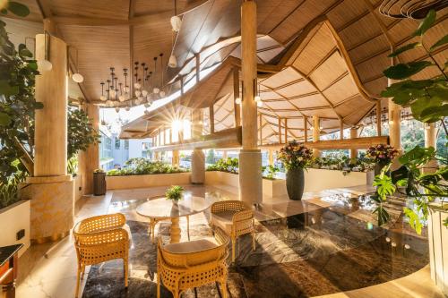 Posezení v ubytování Phuket Emerald Beach Resort