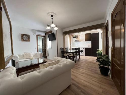 Posedenie v ubytovaní Casa Azalea - nuevo alojamiento en Setenil de las Bodegas