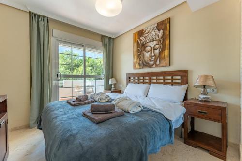 COASTAL PARADISE 3bed , POOL , SEA VIEWS!