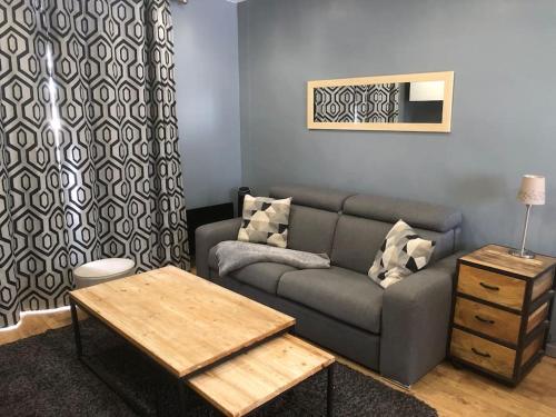 Cosy 3 Pièces en face de la gare