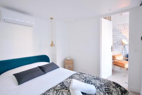 Montmartre Marvel! Designer Apartment near metro
