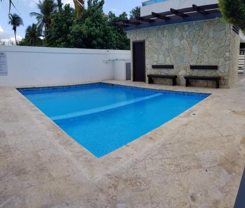 Piscina di Lovely condo at Blue Sea Tower near Juan Dolio beach o nelle vicinanze