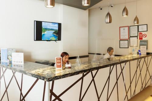Μια τηλεόραση ή/και κέντρο ψυχαγωγίας στο Diverxo Hotel & Villas