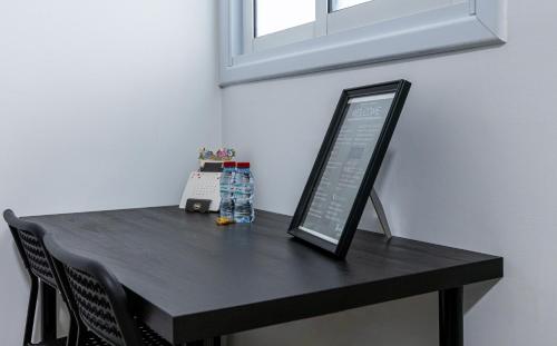 Φωτογραφία από το άλμπουμ του Nirvana 1BR Apt, Central Old Town, Private Balcony σε Μπερ Σεβά