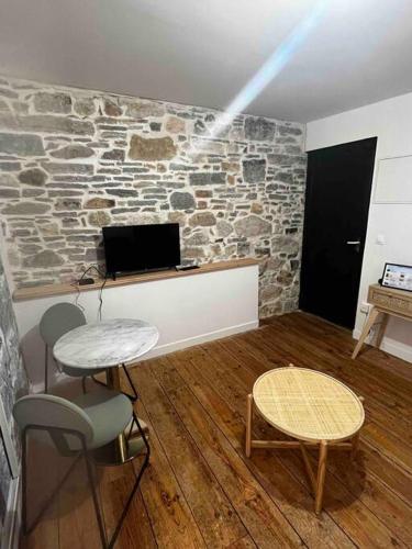 Μια τηλεόραση ή/και κέντρο ψυχαγωγίας στο Appartement Hegoak
