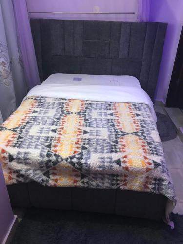 Postel nebo postele na pokoji v ubytování Christine's Airbnb