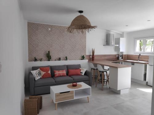 Maison indépendante avec terrasse, jardin & parking privé