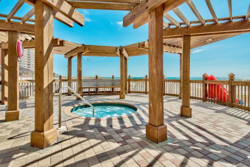 Pelican Beach Resort by Colasan photo 32