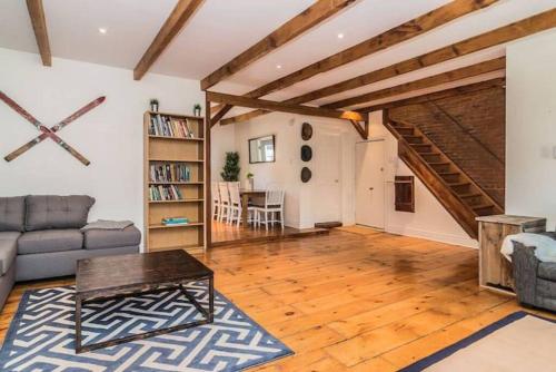 MTL Artist Loft - Champs