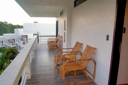 Balkón nebo terasa v ubytování El Nido Bayview Resort